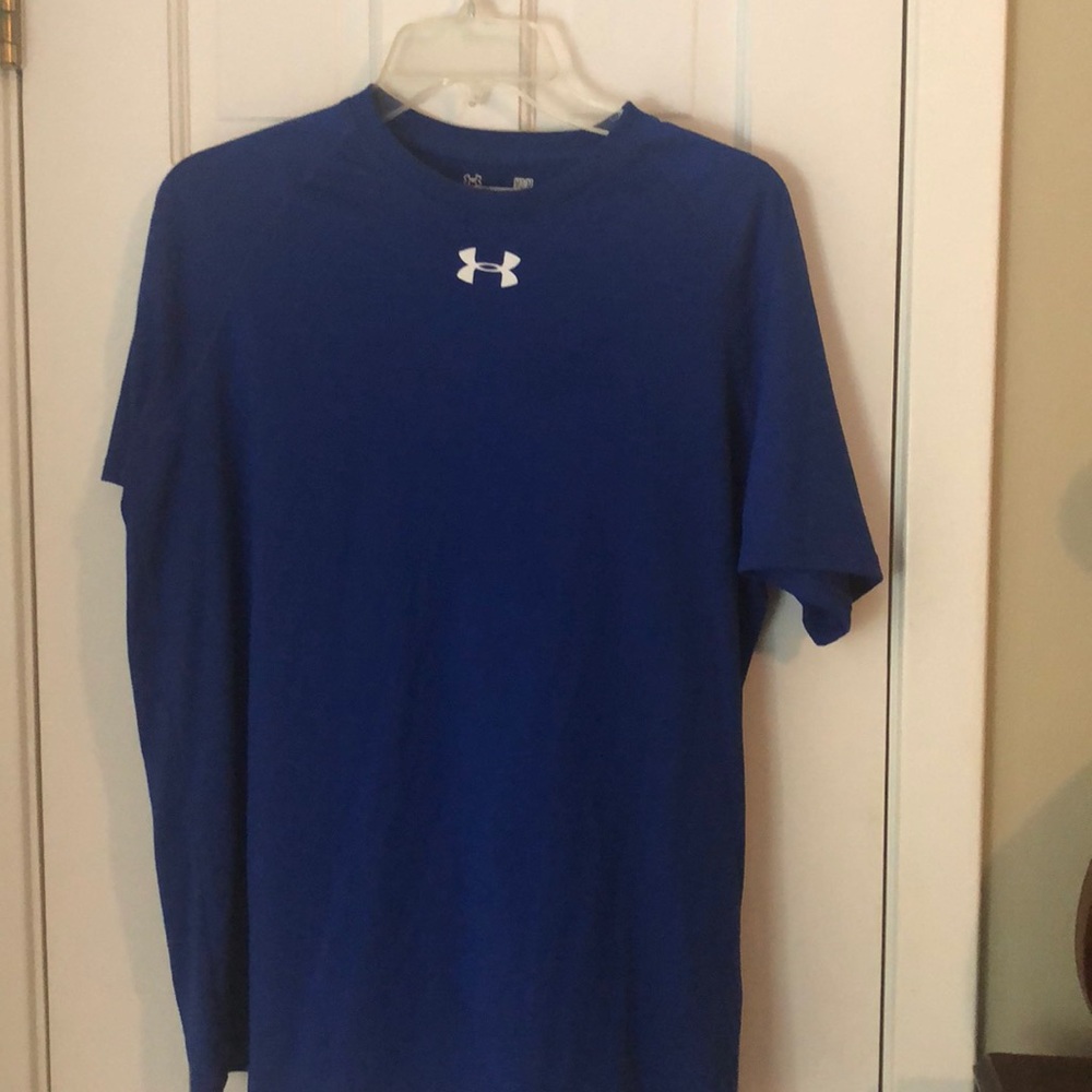 UnderArmour tshirt size medium